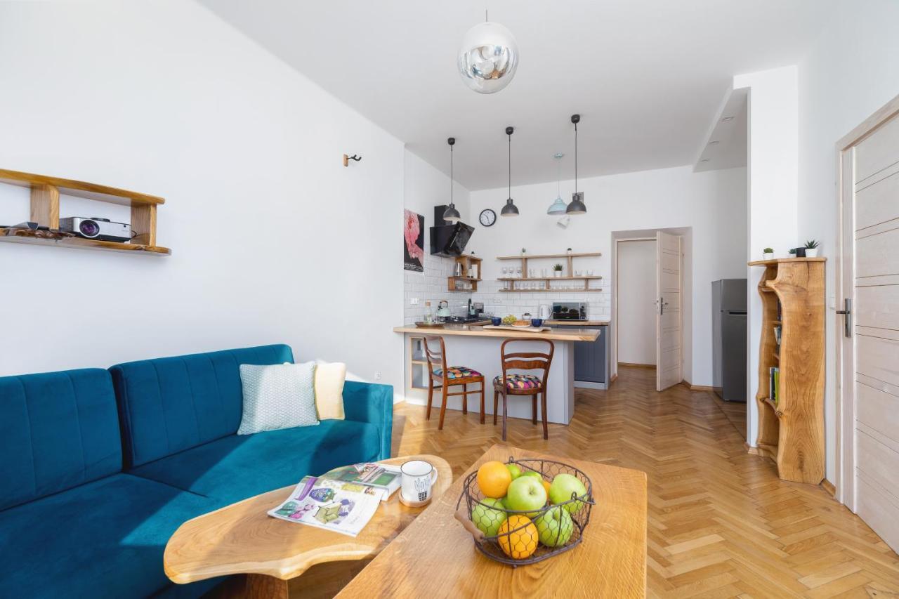 Old Town Apartments Basztowa By Renters Krakow Exterior photo
