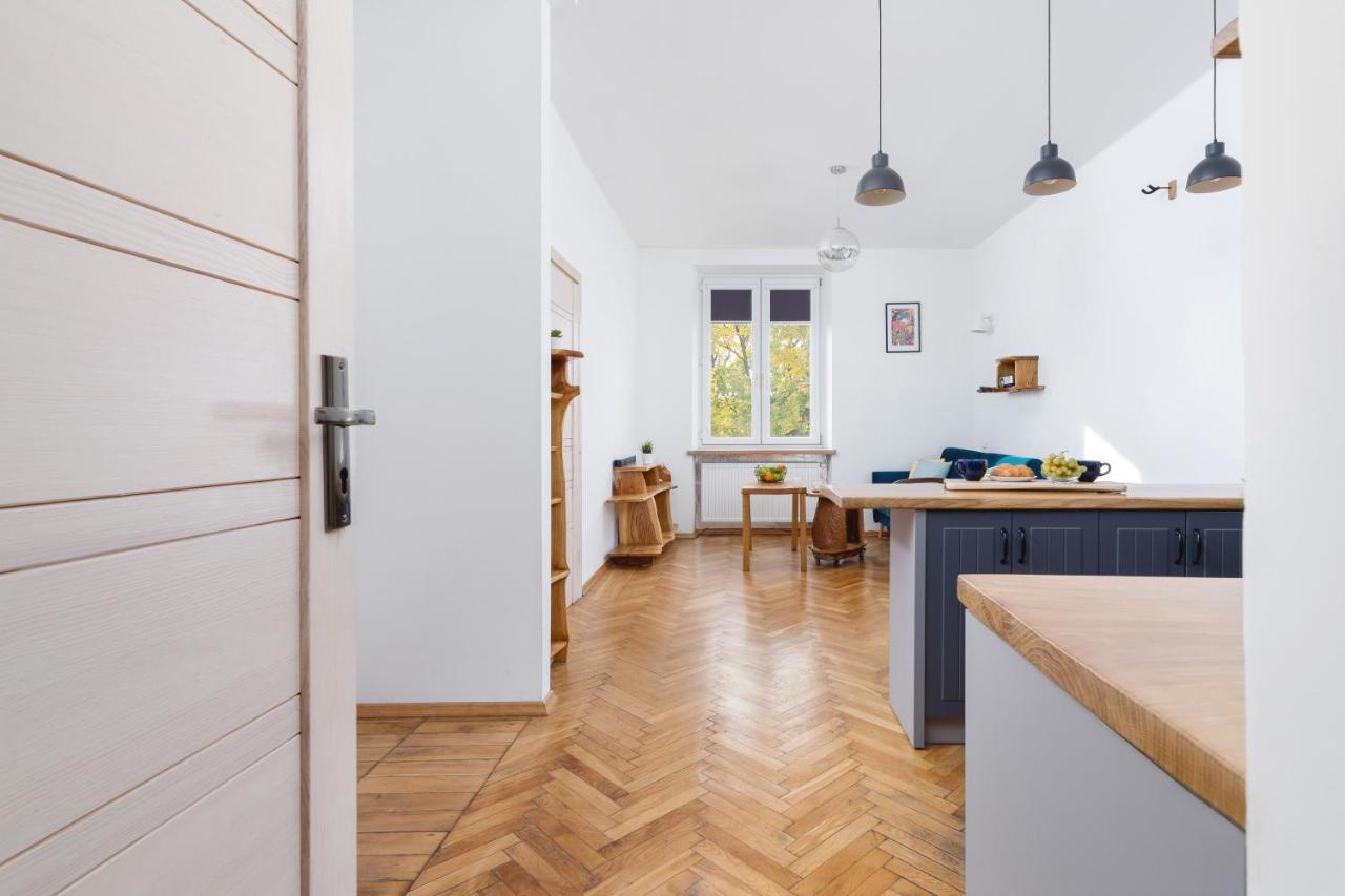 Old Town Apartments Basztowa By Renters Krakow Exterior photo
